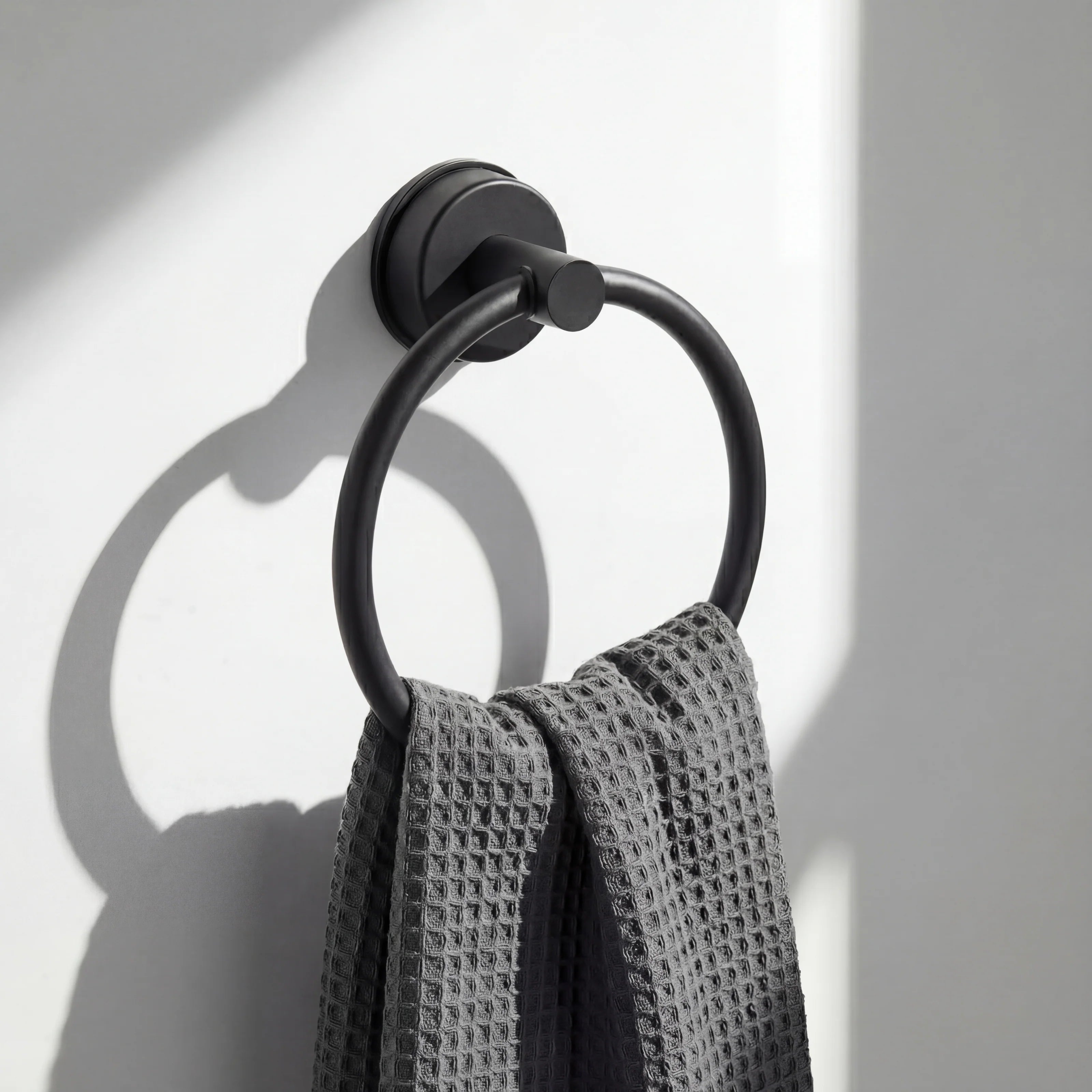 Handtuchhalter – einfache Montage ohne Bohren